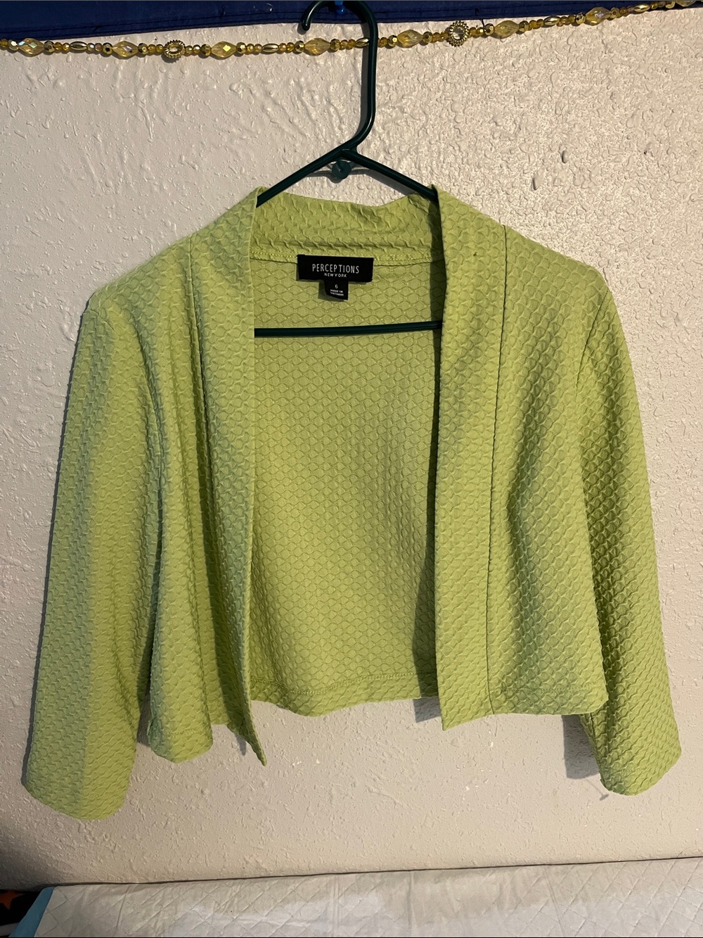 Perceptions Lime Green Open-Front Cropped Knit Shrug